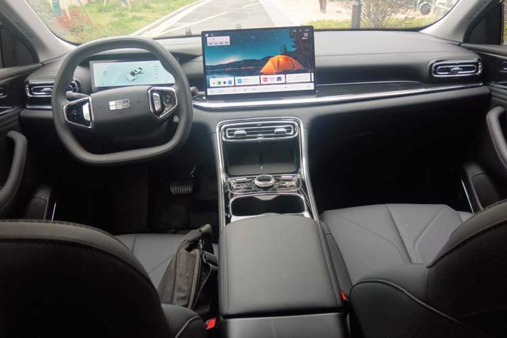 Used Geely Galaxy Stellar 6 2026 Model 125km Long-range Edition Center Console