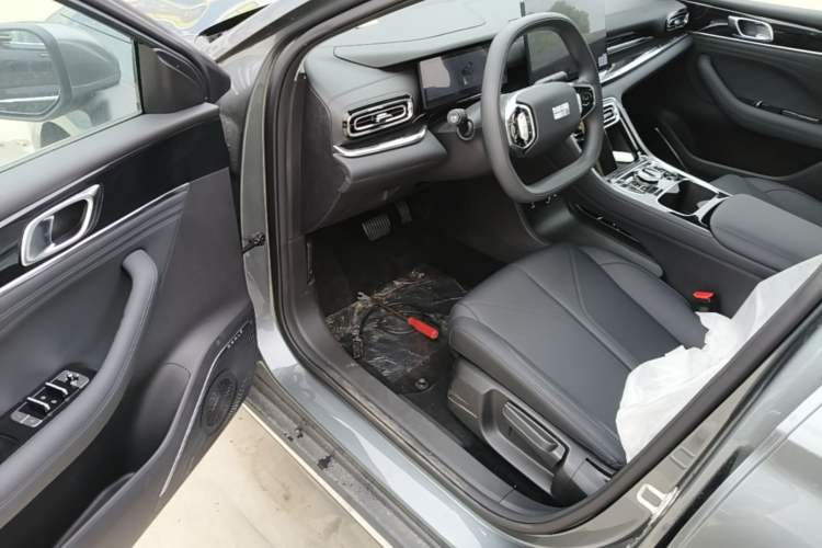 Used Geely Galaxy Stellar 6 2026 Model 125km Long-range Edition Driver Seat