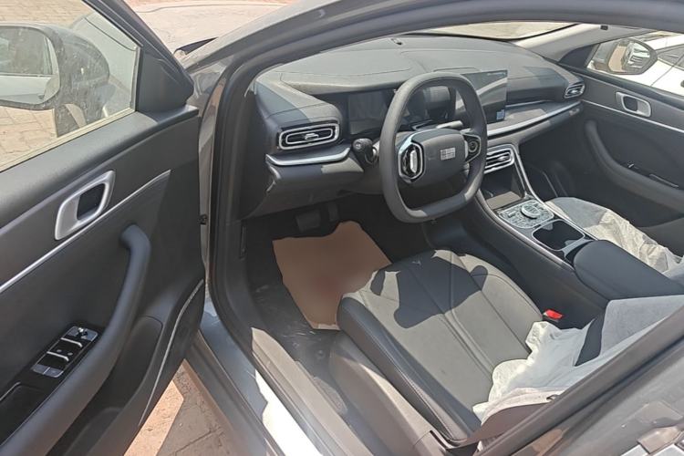 Used Geely Galaxy Stellar 6 2026 Model 60km Free-Style Edition Driver Seat