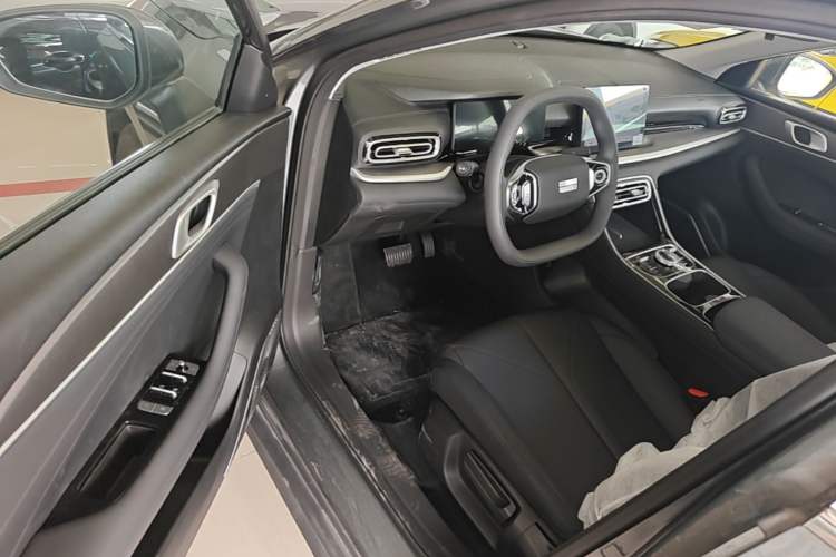 Used Geely Galaxy Stellar 6 2026 Model 125km Free-Style Edition Driver Seat