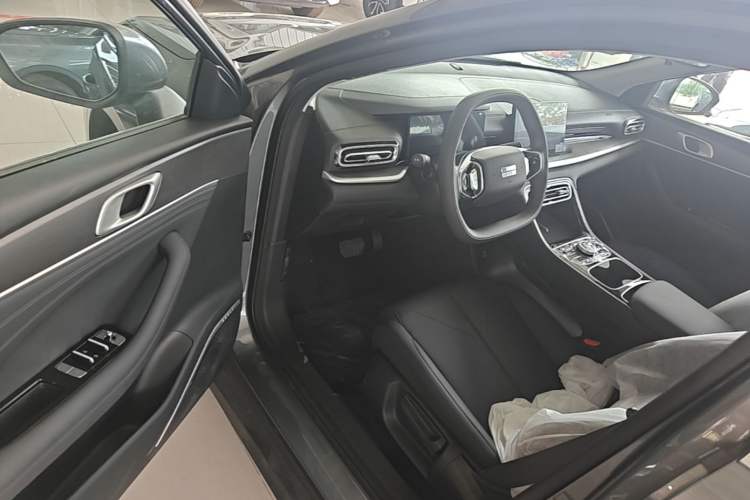 Used Geely Galaxy Stellar 6 2026 Model 125km Free-Style Edition Driver Seat