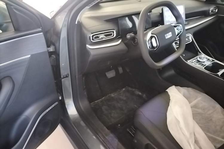 Used Geely Galaxy Stellar 6 2026 Model 125km Free-Style Edition Driver Seat