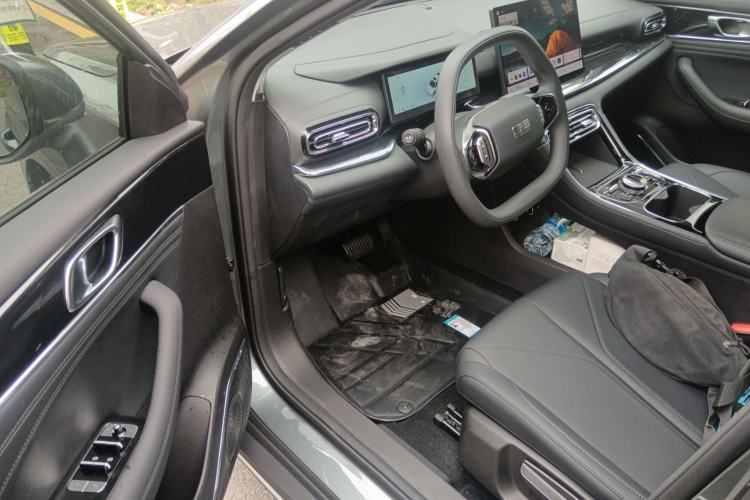 Used Geely Galaxy Stellar 6 2026 Model 125km Long-range Edition Driver Seat