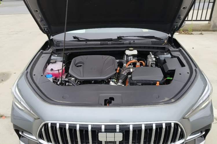 Used Geely Galaxy Stellar 6 2026 Model 125km Long-range Edition Engine Bay