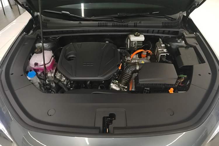 Used Geely Galaxy Stellar 6 2026 Model 125km Long-range Edition Engine Bay