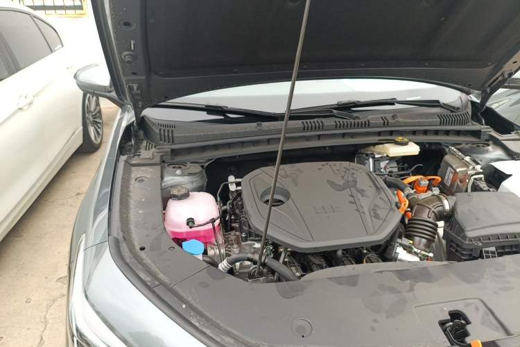 Used Geely Galaxy Stellar 6 2026 Model 125km Free-Style Edition Engine Bay Right