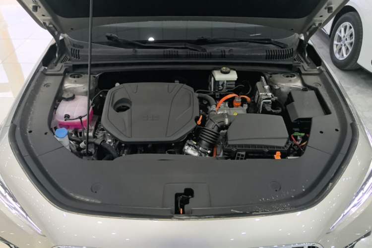 Used Geely Galaxy Stellar 6 2026 Model 125km Long-range Edition Engine Bay