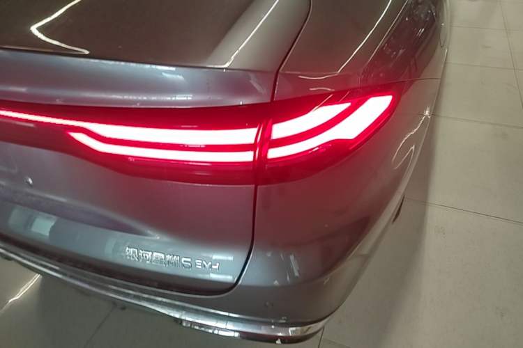 Used Geely Galaxy Stellar 6 2026 Model 125km Long-range Edition Exterior 3