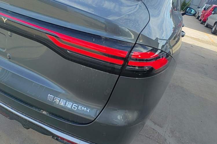 Used Geely Galaxy Stellar 6 2026 Model 125km Free-Style Edition Exterior 3
