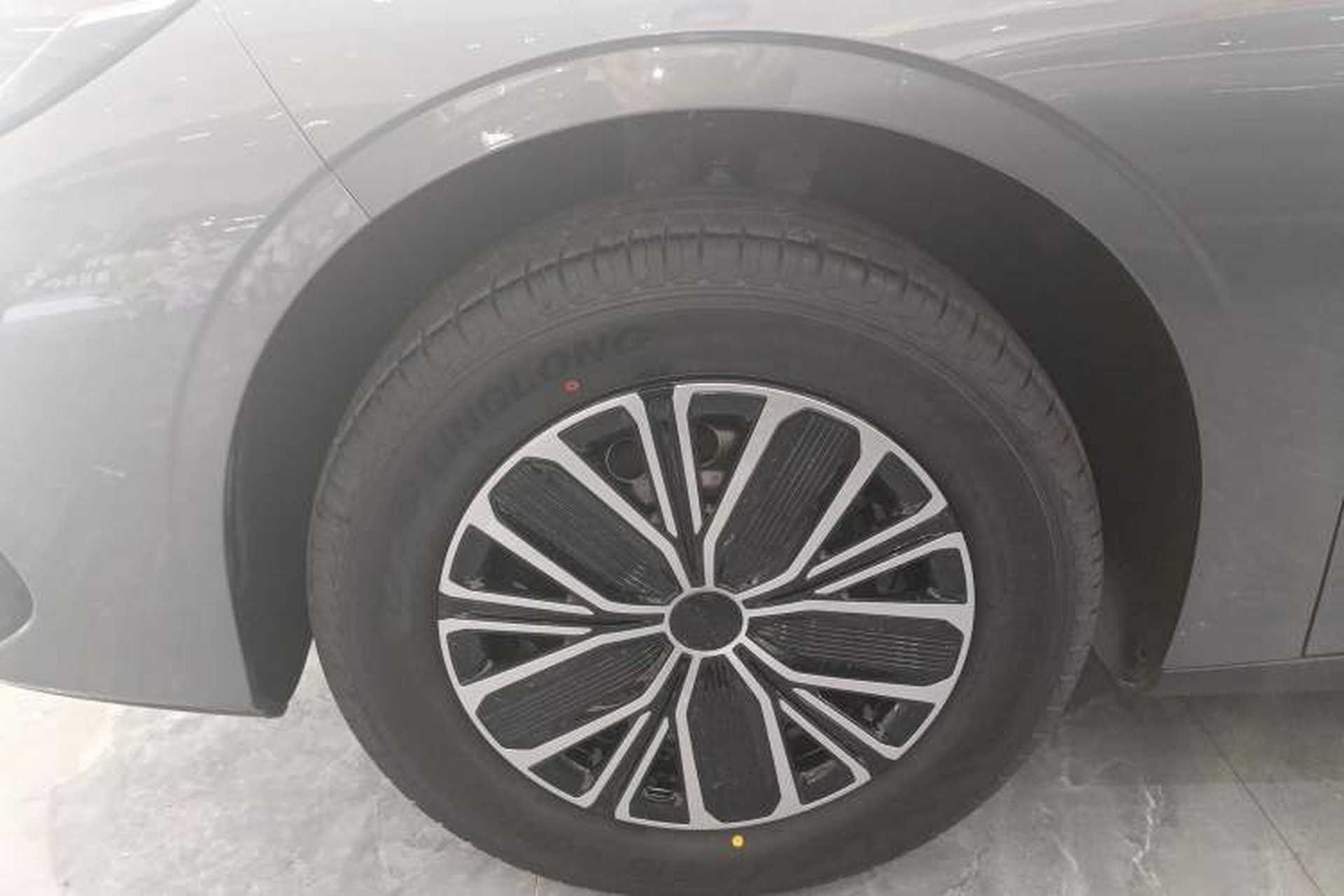 Used Geely Galaxy Stellar 6 2026 Model 60km Free-Style Edition Exterior 4