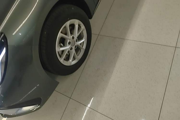Used Geely Galaxy Stellar 6 2026 Model 125km Long-range Edition Exterior 4
