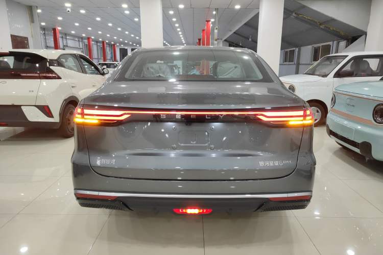 Used Geely Galaxy Stellar 6 2026 Model 60km Sailing Edition Exterior 4