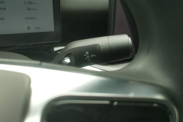 Used Geely Galaxy Stellar 6 2026 Model 125km Long-range Edition Gear Lever