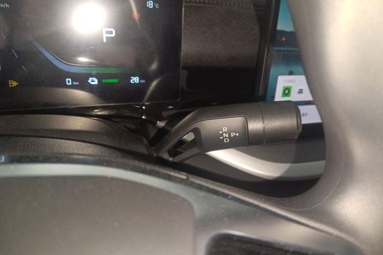 Used Geely Galaxy Stellar 6 2026 Model 60km Sailing Edition Gear Lever