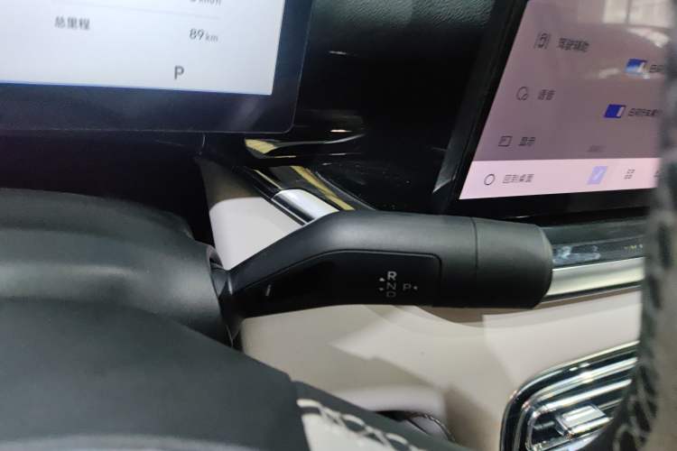 Used Geely Galaxy Stellar 6 2026 Model 60km Exploration Edition Gear Lever