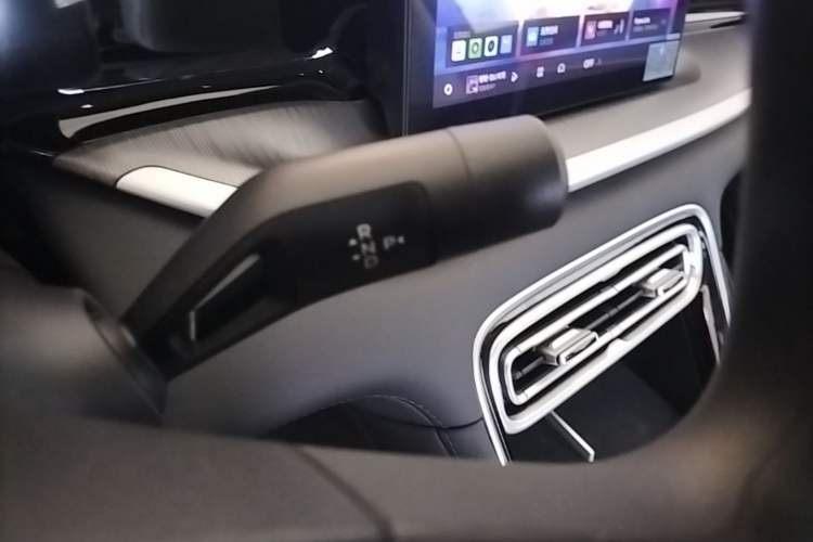 Used Geely Galaxy Stellar 6 2026 Model 125km Free-Style Edition Gear Lever