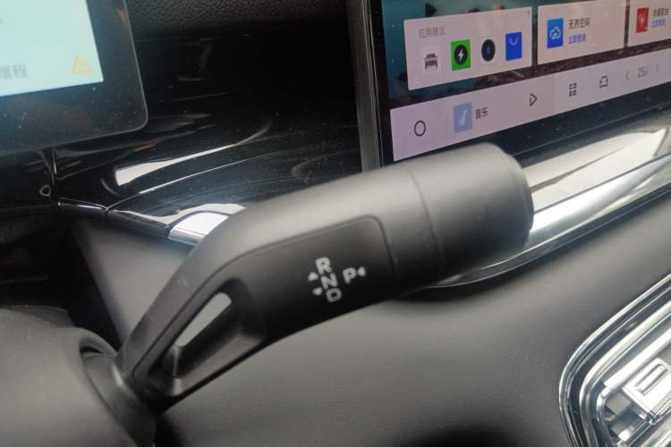 Used Geely Galaxy Stellar 6 2026 Model 125km Long-range Edition Gear Lever