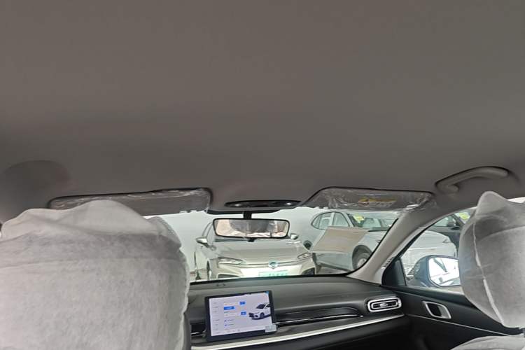 Used Geely Galaxy Stellar 6 2026 Model 125km Free-Style Edition Headliner