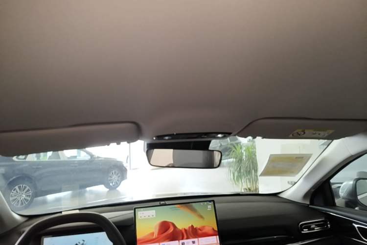 Used Geely Galaxy Stellar 6 2026 Model 125km Long-range Edition Headliner
