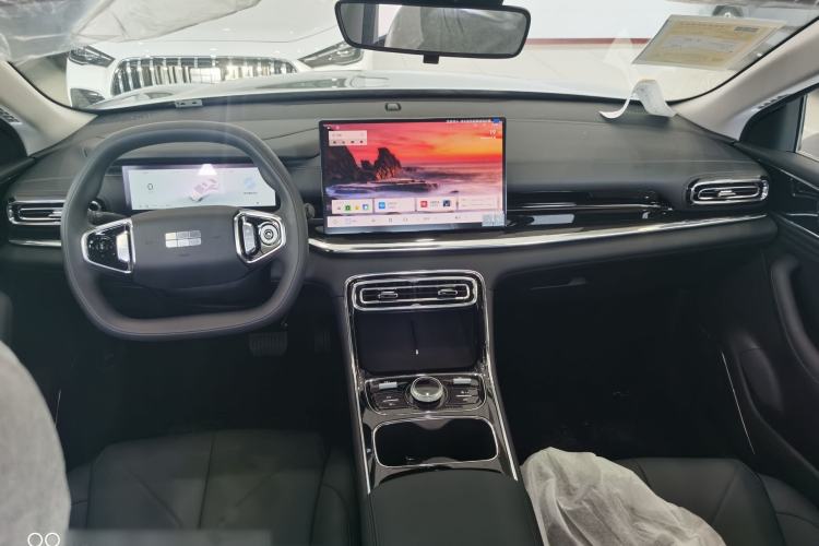 Used Geely Galaxy Stellar 6 2026 Model 125km Long-range Edition Interior 3