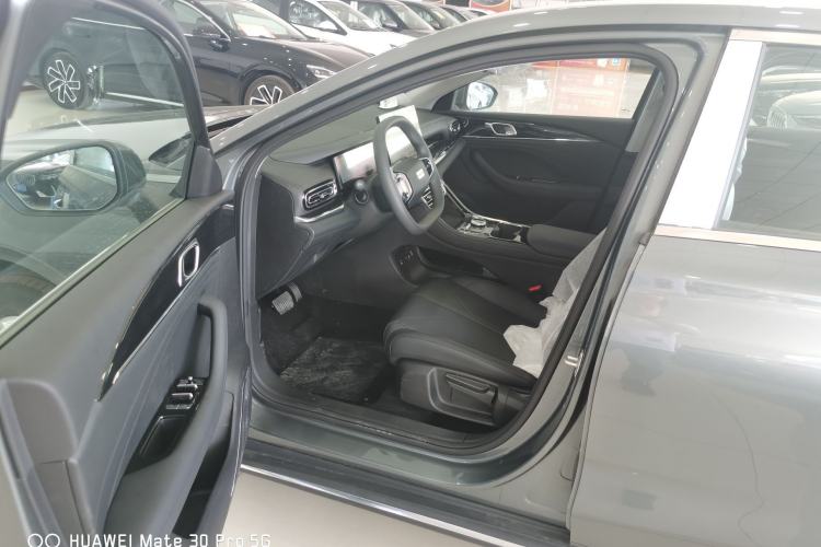 Used Geely Galaxy Stellar 6 2026 Model 125km Long-range Edition Interior 5