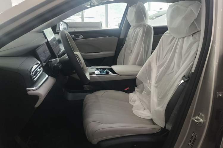 Used Geely Galaxy Stellar 6 2026 Model 125km Exploration+ Edition Left Front Seat