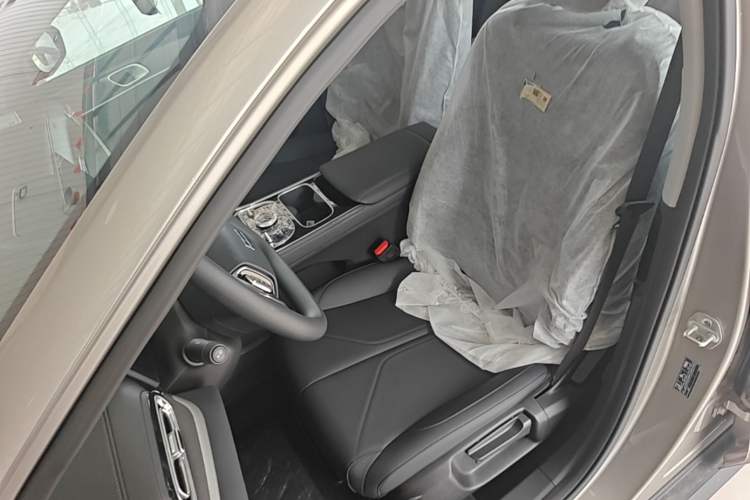 Used Geely Galaxy Stellar 6 2026 Model 125km Free-Style Edition Left Front Seat