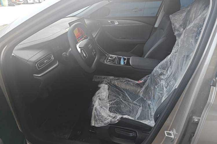 Used Geely Galaxy Stellar 6 2026 Model 60km Sailing Edition Left Front Seat