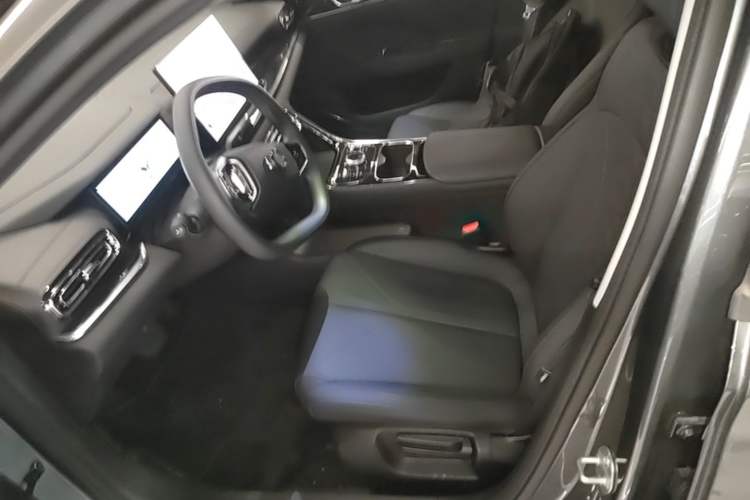 Used Geely Galaxy Stellar 6 2026 Model 125km Long-range Edition Left Front Seat