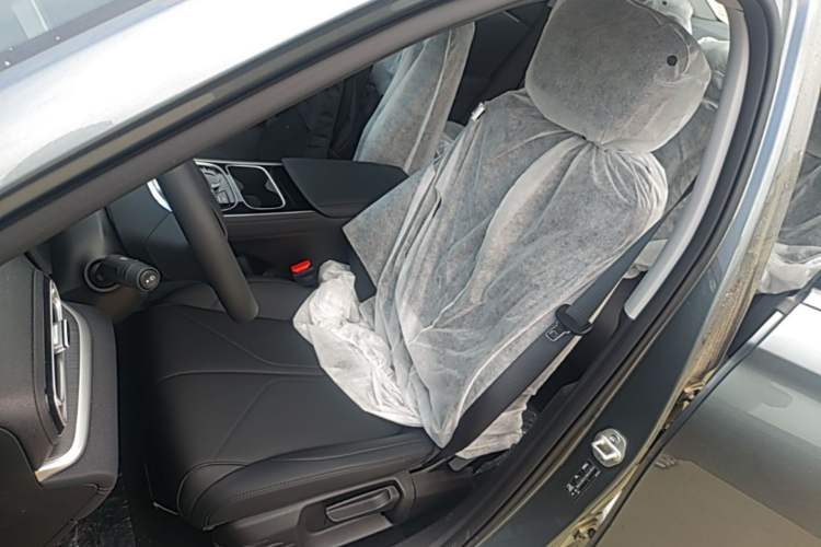 Used Geely Galaxy Stellar 6 2026 Model 125km Free-Style Edition Left Front Seat