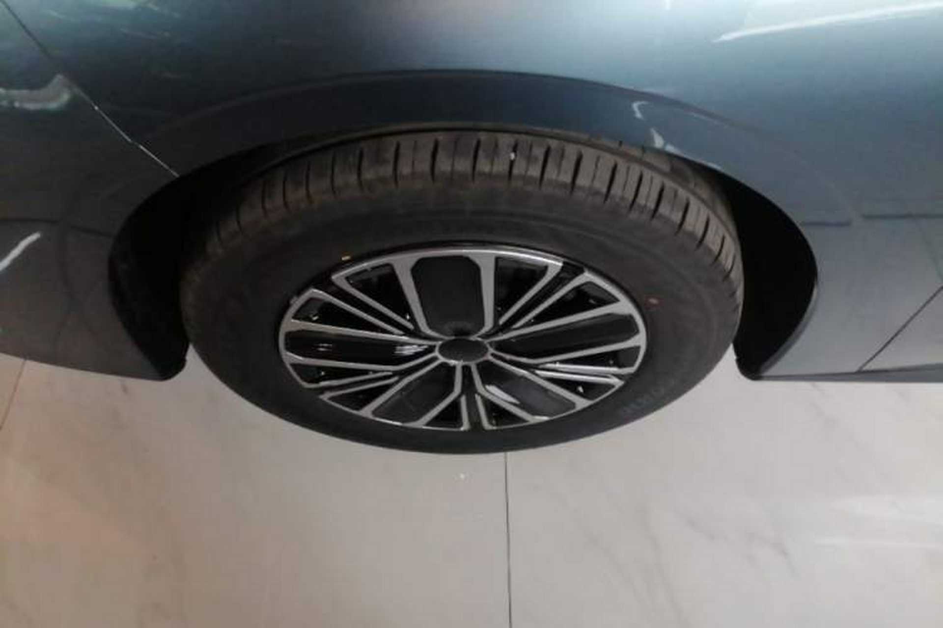Used Geely Galaxy Stellar 6 2026 Model 125km Free-Style Edition Left Front Wheel Hub