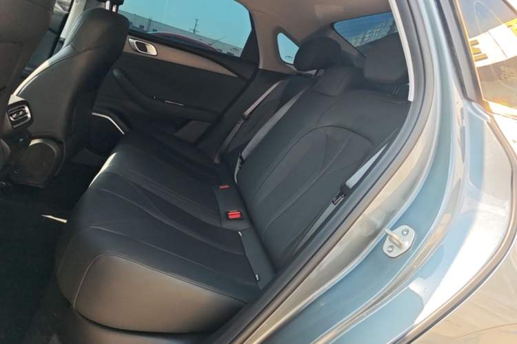 Used Geely Galaxy Stellar 6 2026 Model 60km Sailing Edition Left Rear Seat