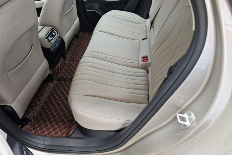 Used Geely Galaxy Stellar 6 2026 Model 125km Exploration+ Edition Left Rear Seat