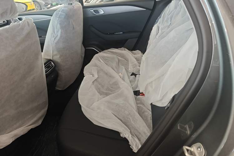 Used Geely Galaxy Stellar 6 2026 Model 125km Free-Style Edition Left Rear Seat