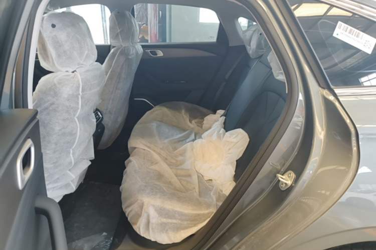 Used Geely Galaxy Stellar 6 2026 Model 125km Free-Style Edition Left Rear Seat