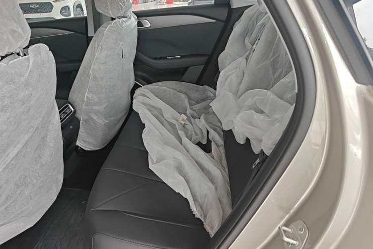 Used Geely Galaxy Stellar 6 2026 Model 125km Free-Style Edition Left Rear Seat