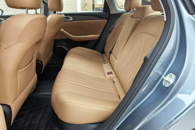 Used Geely Galaxy Stellar 6 2026 Model 125km Exploration+ Edition Left Rear Seat