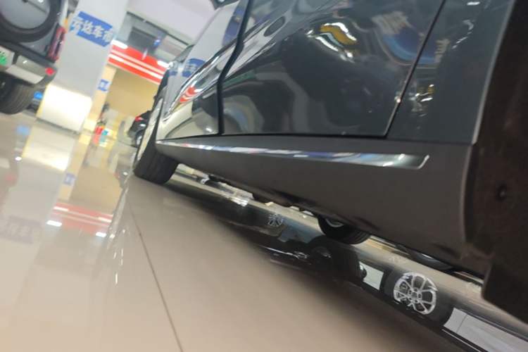 Used Geely Galaxy Stellar 6 2026 Model 125km Long-range Edition Left Side Sill