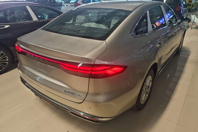 Used Geely Galaxy Stellar 6 2026 Model 125km Long-range Edition Rear Right 45 Deg
