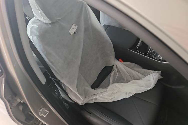 Used Geely Galaxy Stellar 6 2026 Model 125km Free-Style Edition Right Front Seat