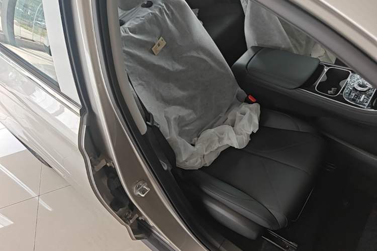 Used Geely Galaxy Stellar 6 2026 Model 125km Free-Style Edition Right Front Seat