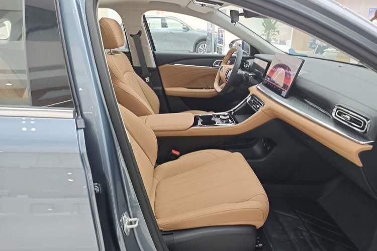 Used Geely Galaxy Stellar 6 2026 Model 125km Exploration+ Edition Right Front Seat
