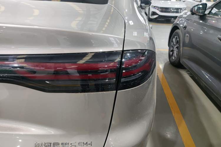 Used Geely Galaxy Stellar 6 2026 Model 60km Exploration Edition Right Rear Taillight