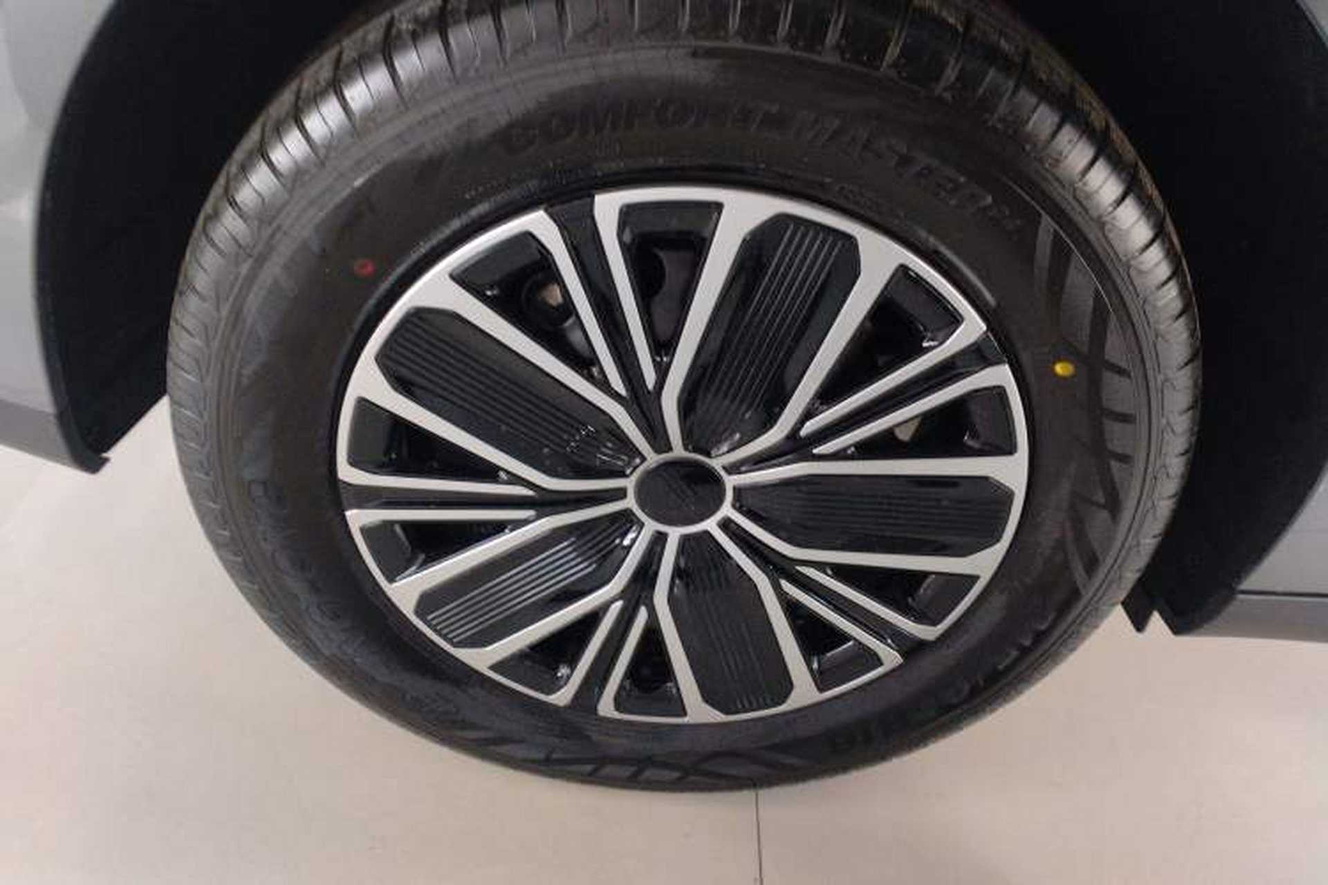 Used Geely Galaxy Stellar 6 2026 Model 60km Sailing Edition Right Rear Wheel Hub