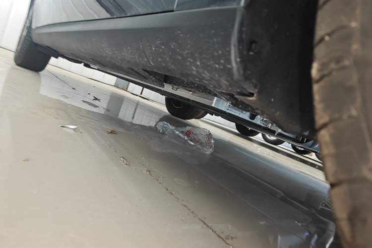 Used Geely Galaxy Stellar 6 2026 Model 125km Free-Style Edition Right Side Sill