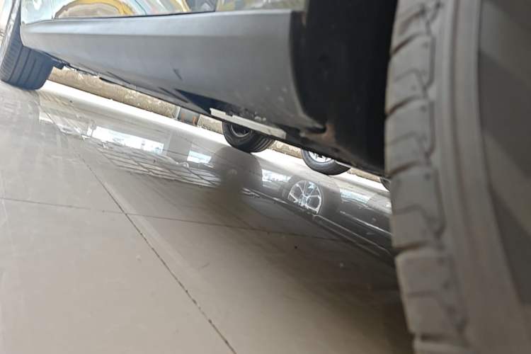 Used Geely Galaxy Stellar 6 2026 Model 125km Free-Style Edition Right Side Sill