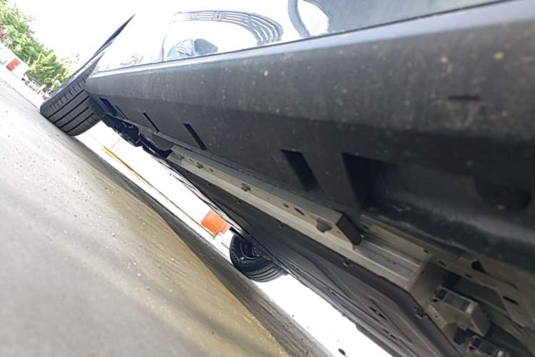 Used Geely Galaxy Stellar 6 2026 Model 125km Free-Style Edition Right Side Sill