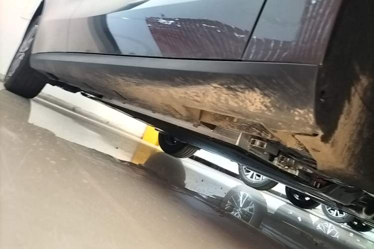 Used Geely Galaxy Stellar 6 2026 Model 125km Free-Style Edition Right Side Sill