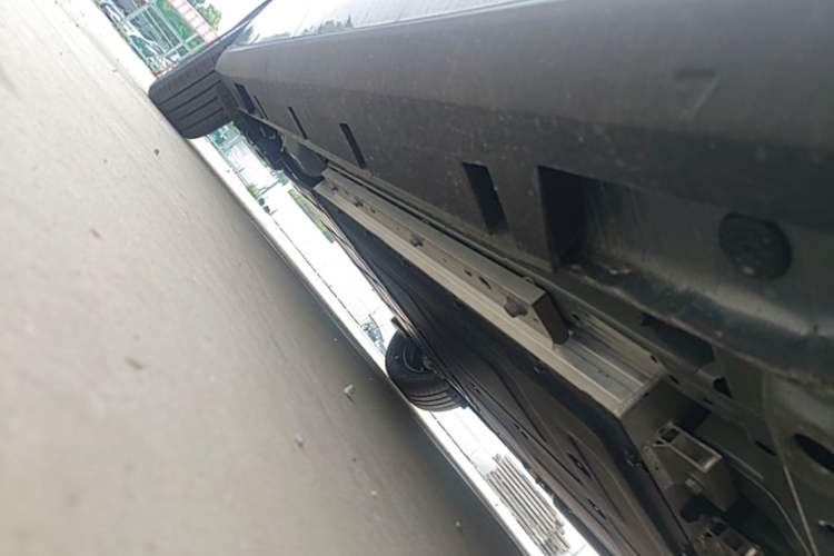 Used Geely Galaxy Stellar 6 2026 Model 125km Free-Style Edition Right Side Sill