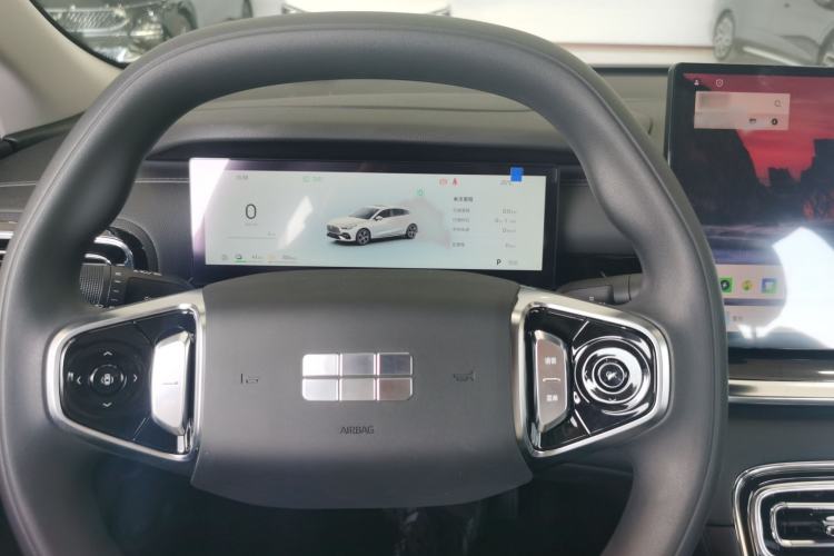 Used Geely Galaxy Stellar 6 2026 Model 125km Long-range Edition Steering Wheel